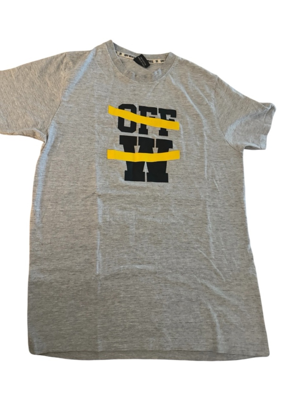 OFF-WHITE Style Grey Graphic Tee with Yellow Accent Size M